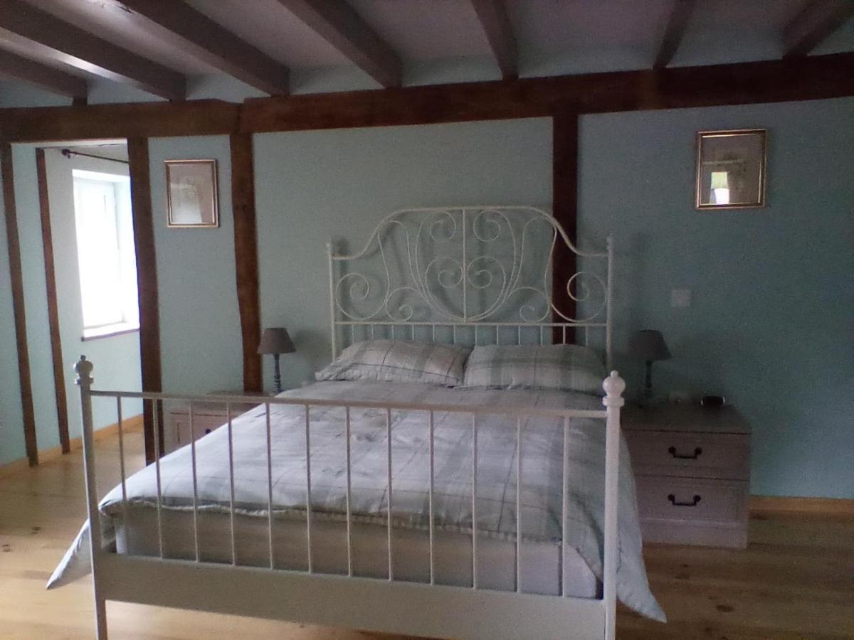 Chez Sivade Gite La Crouzille Exteriér fotografie